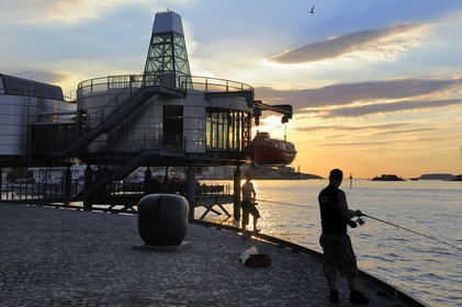 Norway, Rogaland County, Stavanger, fishermen in front of the Norsk Oljemuseum (Norwegian Oil Museum)