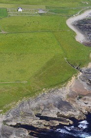 Royaume-Uni, Ecosse, Iles Orcades, Ile de Mainland, cimetière marin de Sandwick (vue aérienne)