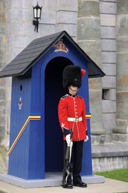Canada, Province de Québec, la ville de Québec, la Citadelle, soldat montant la garde