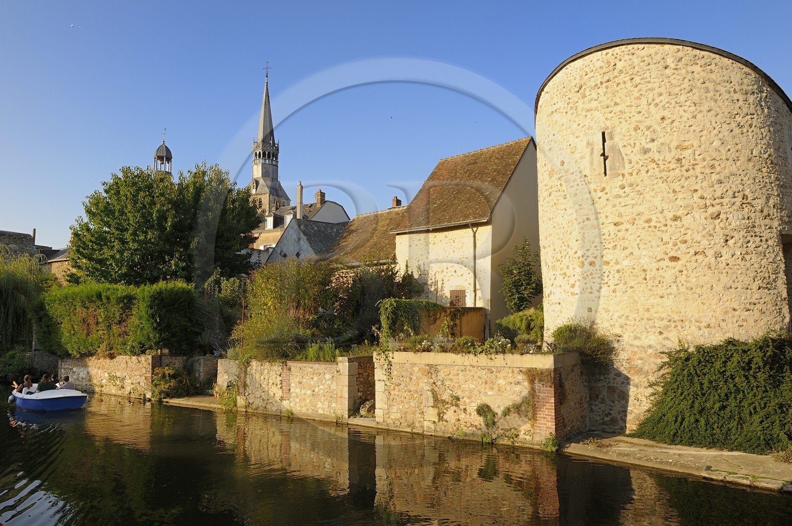 France, Eure-et-Loir (28), Bonneval, le fossé des remparts