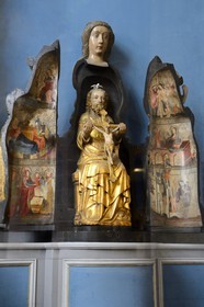 France, Finistere, Morlaix, Saint Mathieu church, opening statue of Notre-Dame-du-Mur