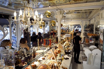 France, Paris (75), boulangerie patisserie Au Petit Versailles Du Marais tenue par Christian Vabret, Meilleur ouvrier de France