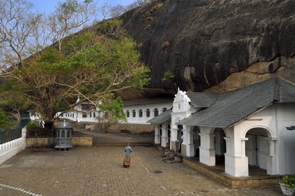Sri Lanka, Central Province, Matale District, Dambulla, Cave temple, Royal Rock Temple also called Ran Giri (Golden Rock) listed as World Heritage by UNESCO