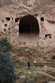 Turquie, Anatolie Centrale, province de Nevsehir, Cappadoce classée Patrimoine Mondial de l'UNESCO, ancien village troglodytique de Zelve
