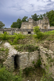 France, Côte-d'Or (21), Curtil-Vergy, ruines de l'abbaye Saint-Vivant de Vergy, ancien prieuré clunisien