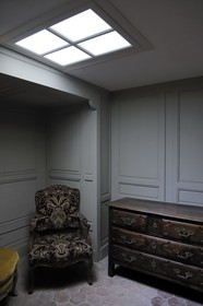 France, Yvelines (78), château de Versailles, chambre de service derrière les appartements de Mme de Pompadour