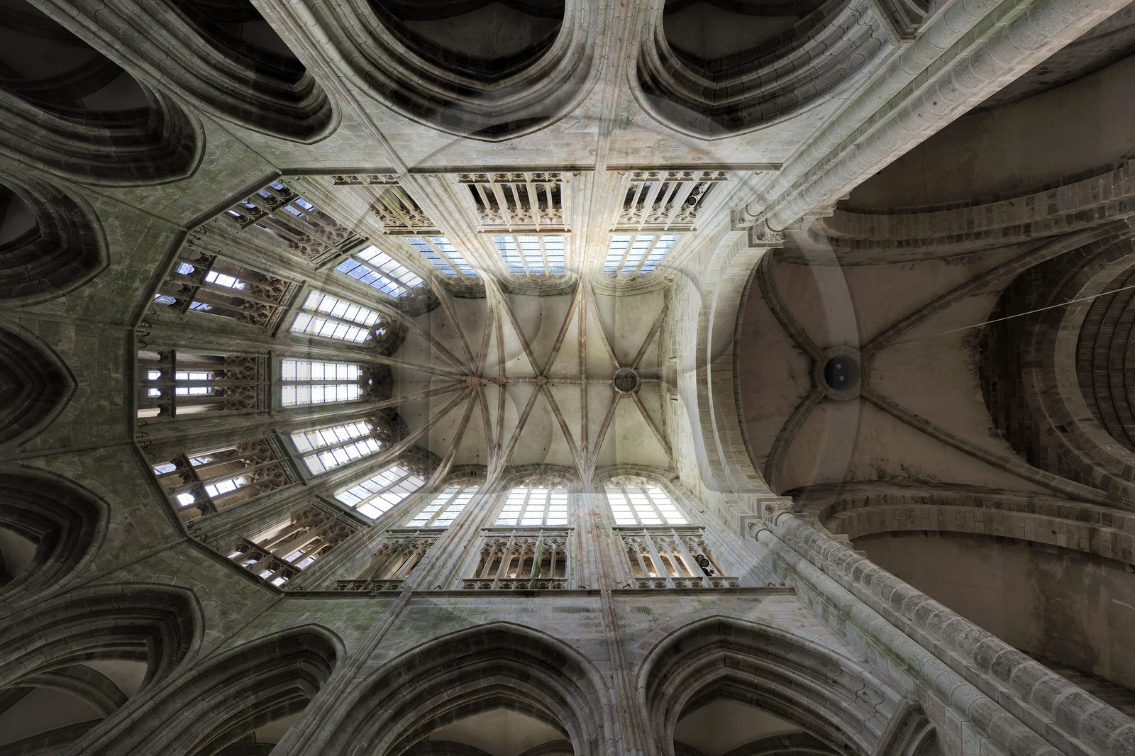 France, Manche (50), l'abbaye du Mont-Saint-Michel, classé Patrimoine Mondial de l'UNESCO, nef de l'église abbatiale