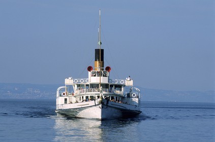 France, Haute-Savoie (74), lac Léman, La Suisse, un vieux bateaux à aubes datant du début 20ème siècle