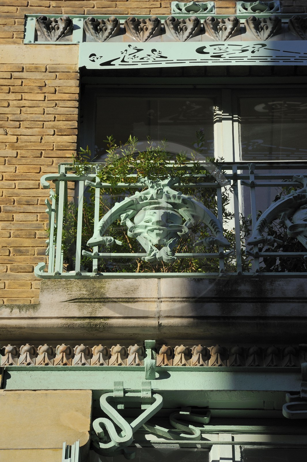 France, Paris (75), le Castel-Beranger, immeuble du 14 rue La Fontaine de style Art Nouveau  par Hector Guimard France, Paris (75), le Castel-Beranger, immeuble du 14 rue La Fontaine de style Art Nouveau  par Hector Guimard