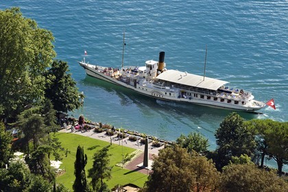 Switzerland, Canton of Vaud, Montreux, the paddle wheel boat Vevey (1907) of the Compagnie Générale de Navigation sur le Lac Léman (CGN)