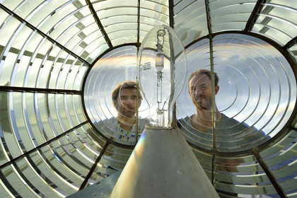 France, Var (83), Iles d'Hyères, parc national de Port Cros, Ile de Porquerolles, le phare de Porquerolles, Bertrand Rieger à gauche et Vincent Noyoux à droite