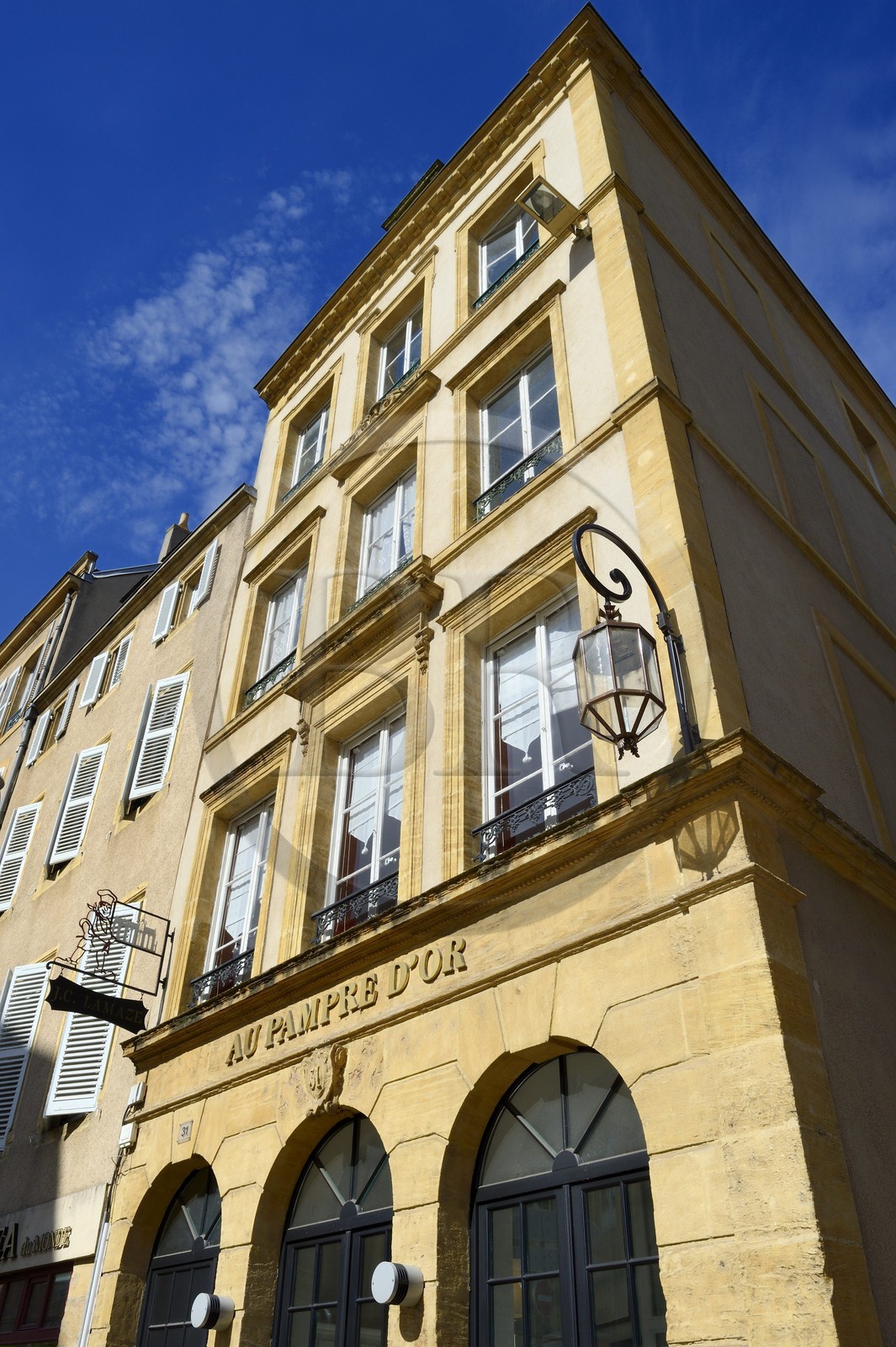 France, Moselle (57), Metz, place de Chambre, le restaurant Au Pampre d'Or dans une maison classée du XVIIeme siècle