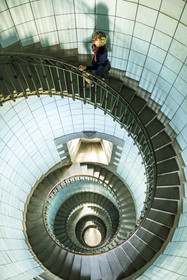 France, Finistère (29), Pays des Abers, Ile Vierge dans l'archipel de Lilia, le phare de l'Ile Vierge, escalier intérieur du plus haut phare d'Europe avec 82,5 mètres