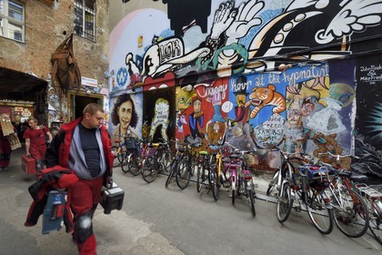 Allemagne, Berlin, Spandauer Vorstadt dans Berlin-Mitte, Scheunenviertel, espace alternatif de Haus Schwarzenberg sur Rosenthaler Strasse 39