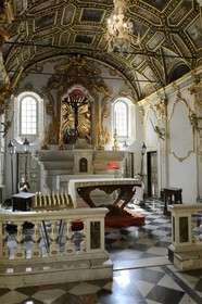 France, Haute-Corse (2B), Bastia, la Citadelle quartier de Terra-Nova, chapelle Sainte-Croix, au centre le Christ des miracles appelé aussi le le Christ noir - U Christu Negru