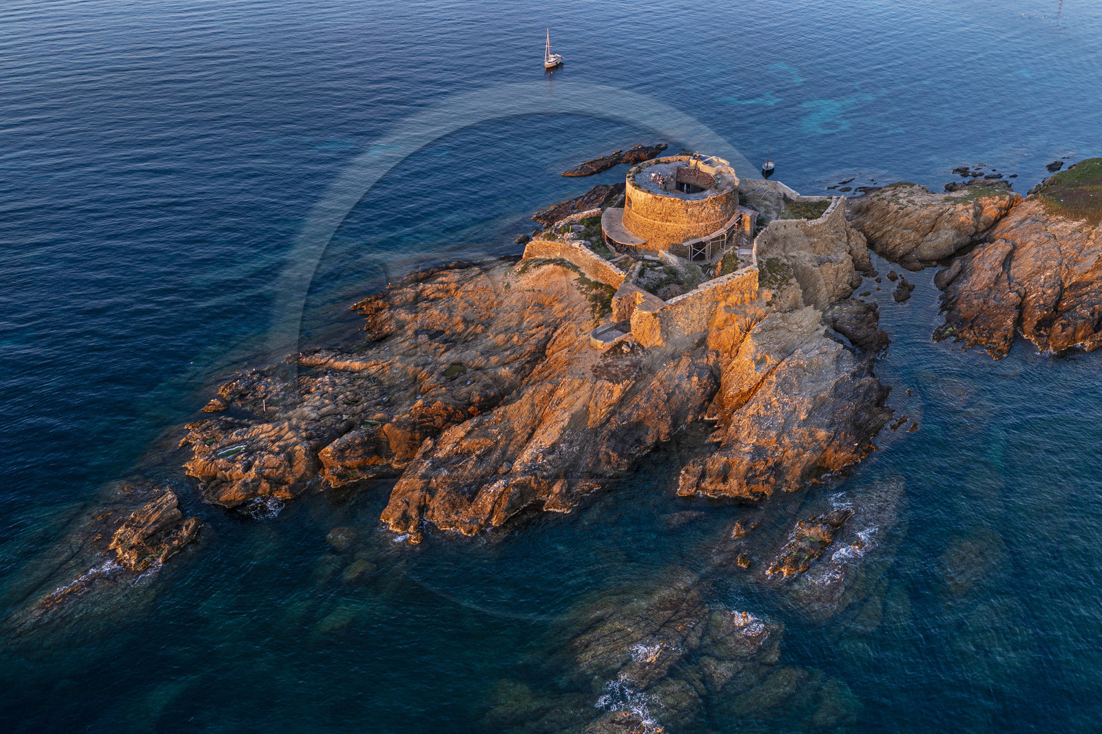 France, Var (83), Iles d'Hyères, parc national de Port Cros, Ile de Porquerolles, Fort du Petit Langoustier datant du XVIIème siècle sur son ilot (vue aérienne)