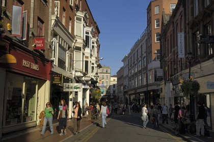 Republic of Ireland, County Dublin, Dublin, down town shopping street