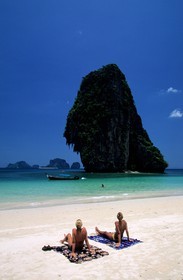 Thailand, Krabi Province, Hat Tham Phra Beach