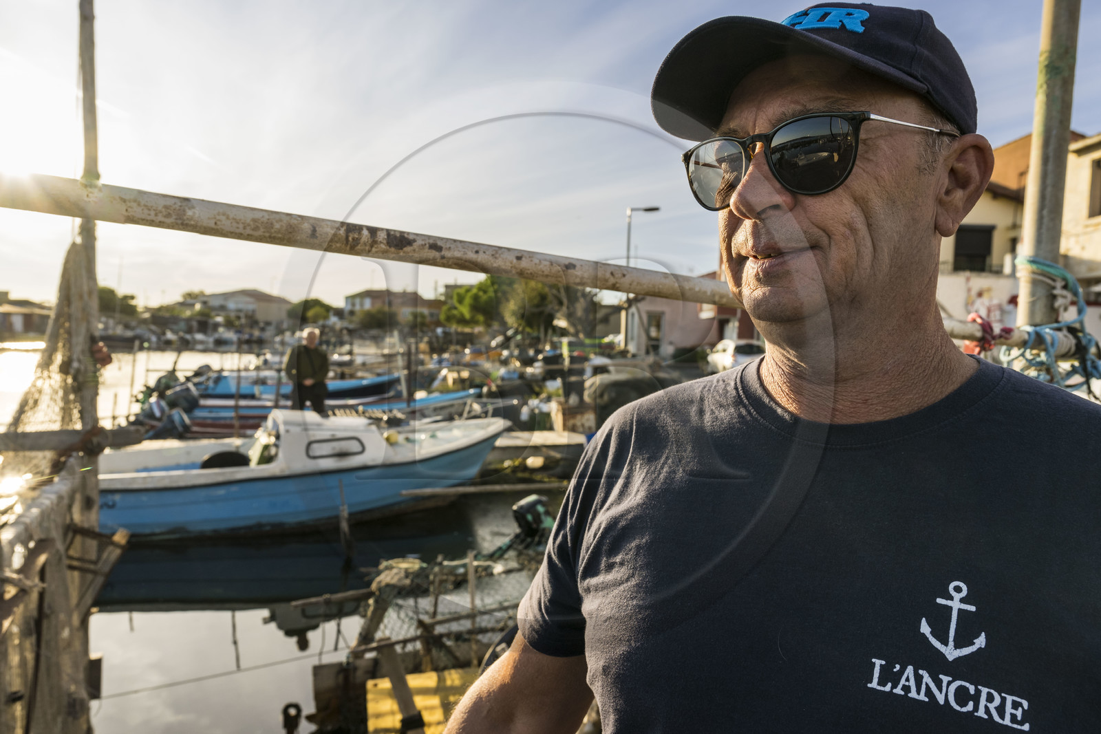 France, Hérault (34), Sète, quartier de la Pointe Courte, le petit port du quartier de pecheurs sur les rives de l'étang de Thau, le pêcheur Robert Rumeau