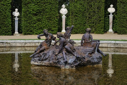 France, Yvelines (78), château de Versailles, classé Patrimoine Mondial de l'UNESCO, parc du Grand Trianon, extérieur de la galerie