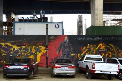 Afrique du Sud, province de Gauteng, Johannesburg, CBD (Central Business District), Newtown, peintures murales sous l'autoroute M1 De villiers Graaff motorway