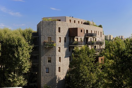 France, Hérault (34), Montpellier, le Château-le-Lez ou la maison qui pousse de l'architecte Edouard François