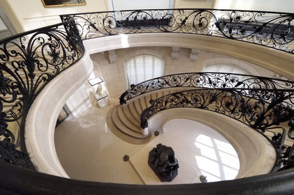 France, Paris, the Petit Palais, built on the occasion of the Universal Exhibition of 1900 by architect Charles Girault, houses the Fine Arts Museum of the Paris, one of the two stairs