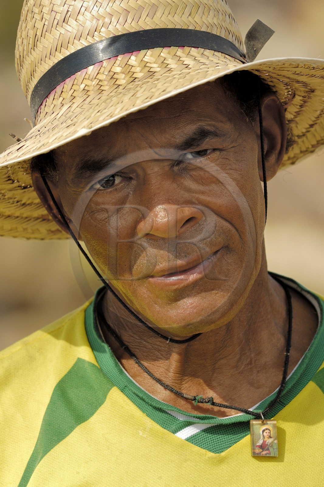 Brésil, Etat du Minas Gerais, ville de Diamantina, garimpero, prospecteur d'or dans une rivière (Route de l'or, Estrada Real)