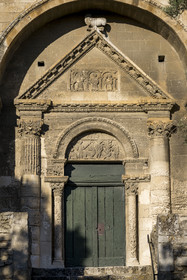 France, Bouches-du-Rhône (13), Tarascon, chapelle Saint-Gabriel du XIIe siècle, bel exemple d'art roman provencal, située à l'emplacement de l'important carrefour d'Ernaginum où se croisaient dans l'Antiquité la via Domitia, la via Aurelia et la via Agrippa