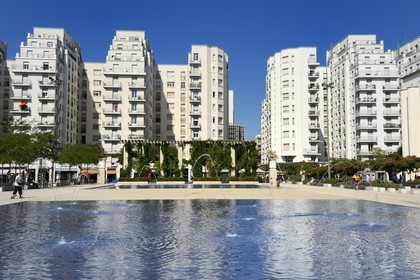 France, Rhone, Villeurbanne, architectural ensemble of the gratte-ciel (skyscrapers) built from 1927 to 1934, place Lazare Goujon