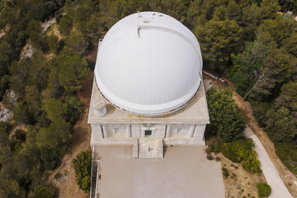France, Alpes-Maritimes, Nice, Mont Gros, the observatory designed by the architect Charles Garnier, the Bischoffsheim dome was made by the engineer Gustave Eiffel, the astronomical telescope fitted to the Grand Equatorial, 18 meters long, with a lens 76 cm in diameter (aerial view)