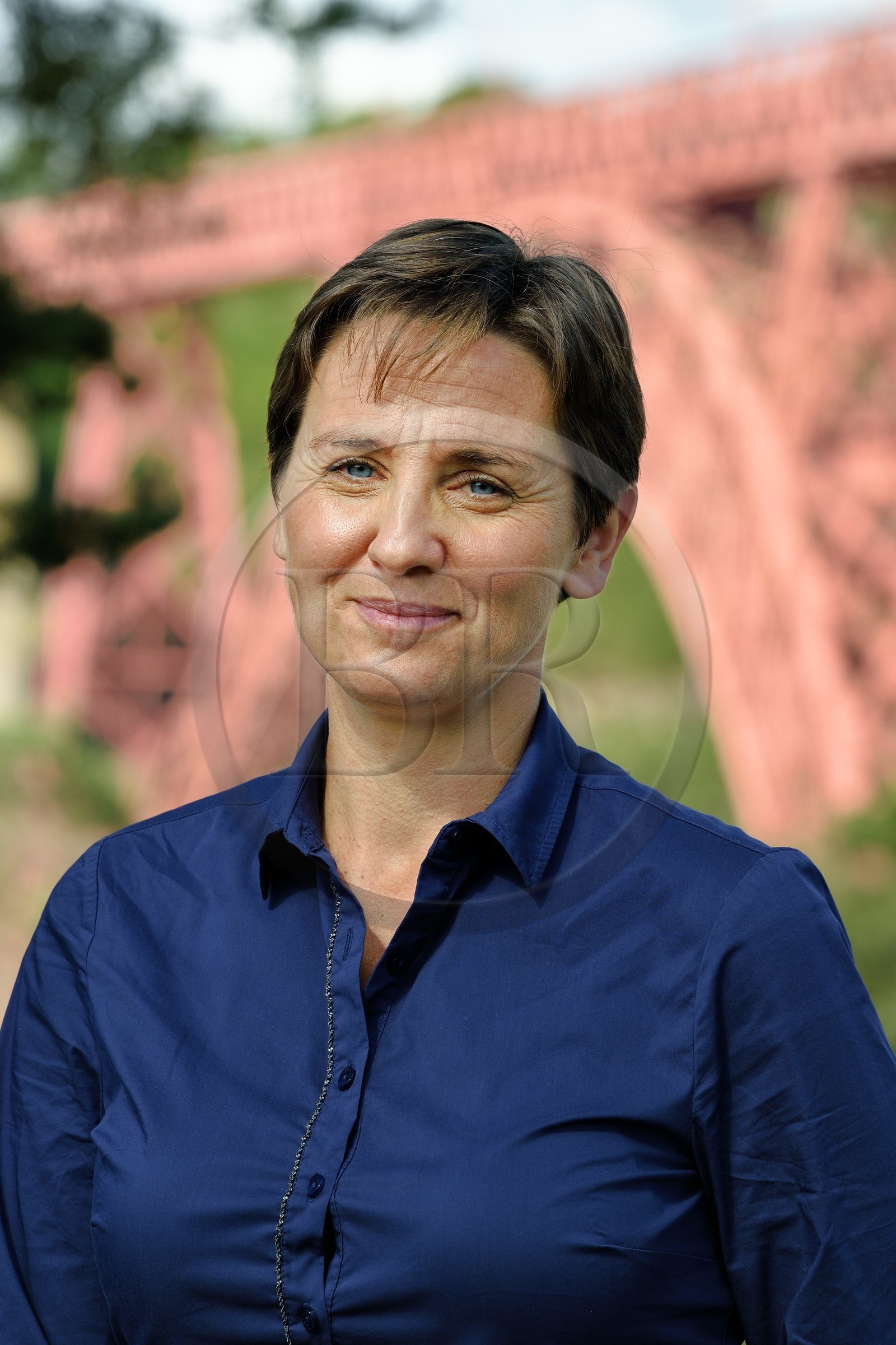 France, Cantal (15),les gorges de la Truyère, viaduc de Garabit des ingénieurs Léon Boyer pour la conception et Gustave Eiffel pour la réallisation, Patricia Vergne Rochès, présidente de l’association Les amis du viaduc de Garabit France, Cantal (15),les gorges de la Truyère, viaduc de Garabit des ingénieurs Léon Boyer pour la conception et Gustave Eiffel pour la réallisation, Patricia Vergne Rochès, présidente de l’association Les amis du viaduc de Garabit