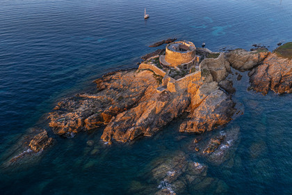 France, Var, Iles d'Hyeres, Parc National de Port Cros (National park of Port Cros), Porquerolles island, the 17th century Fort du Petit Langoustier on its island (aerial view)