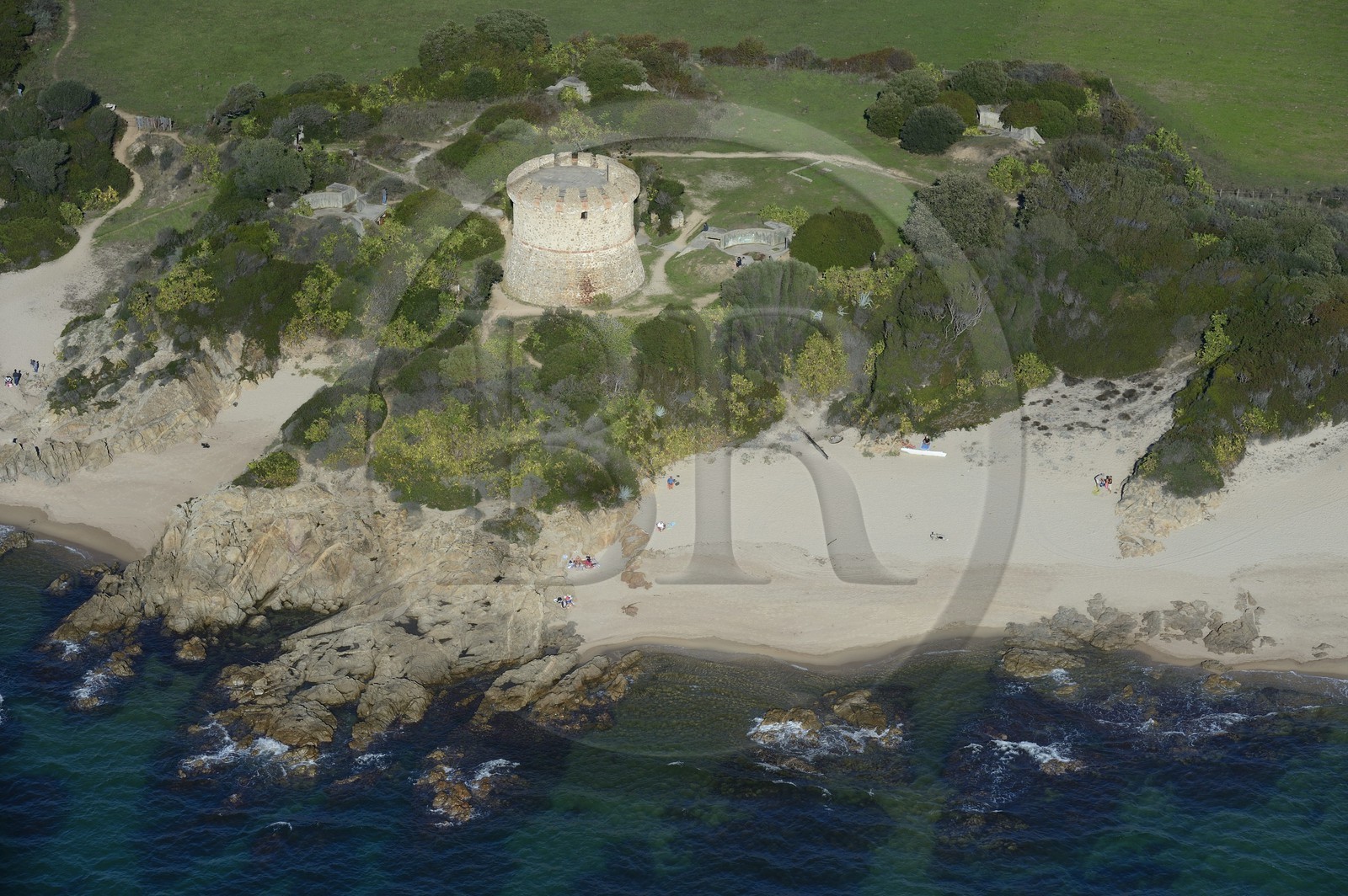 France, Corse-du-Sud (2A), Golfe d'Ajaccio, tour de Capitello, pres de la plage du Ricanto (vue aérienne)