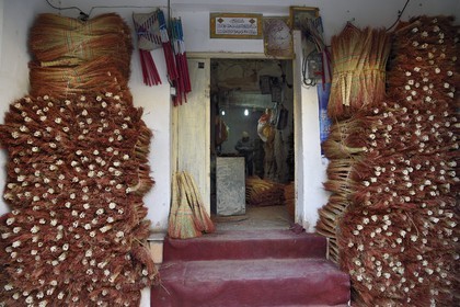 Iran, Isfahan Province, Isfahan, Bazar-e Bozorg (Great Bazaar), a massive covered bazaar which dates back almost 1300 years, handcrafted brooms shop