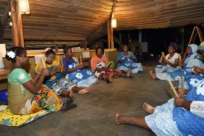France, Ile de Mayotte, Grande-Terre, Kani-Keli, plage de N’Gouja, écolodge au Jardin Maoré, demonstration de musique traditionnelle maoré