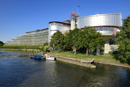 France, Bas-Rhin (67), Strasbourg, Palais des Droits de l'Homme de l'architecte Richard Rogers quai Ernest Bevin