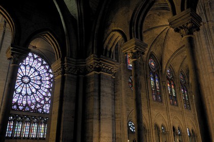 France, Paris (75), Ile de la Cité, cathédrale Notre-Dame de Paris, la rosace Nord et le choeur