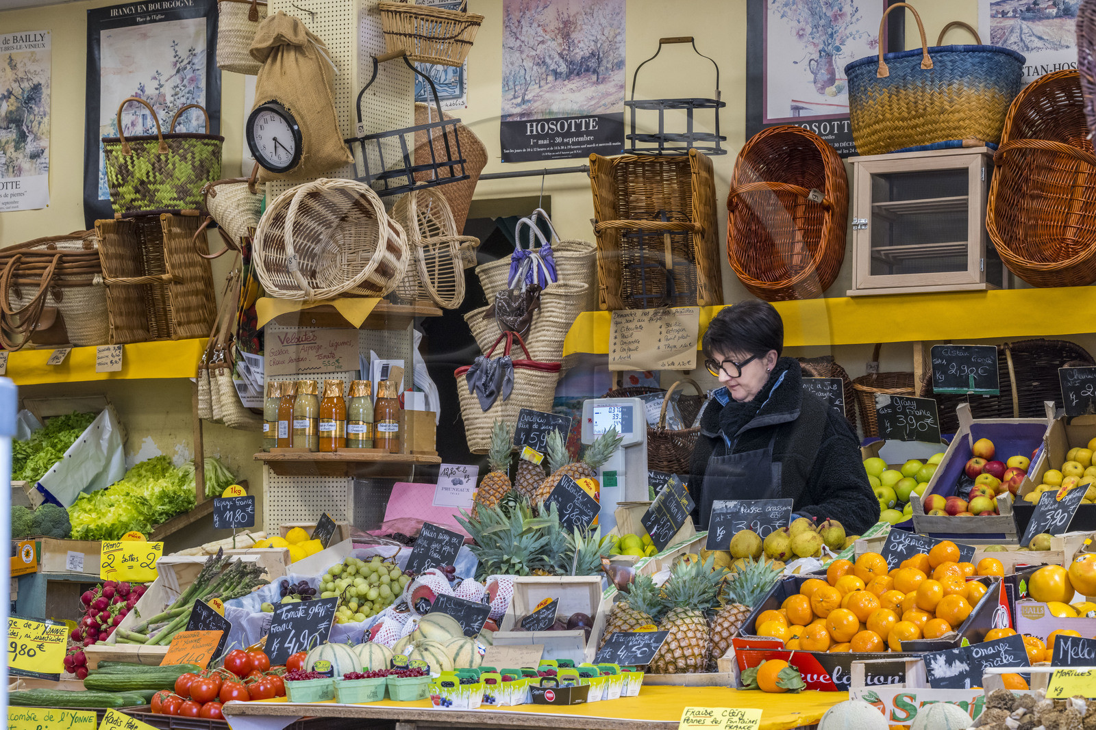 France, Yonne (89), vallée du Serein, Chablis, le magasin de primeurs Les Jardins De Claude
