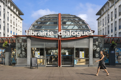 France, Finistère (29), Brest, la librairie Dialogue dans la rue de Siam