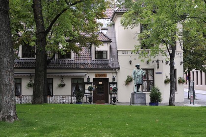 Norvège, Oslo, petite place devant le musée d'art moderne