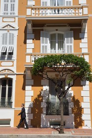 Principauté de Monaco, Monaco, quartier de la Condamine, immeuble rue Grimaldi