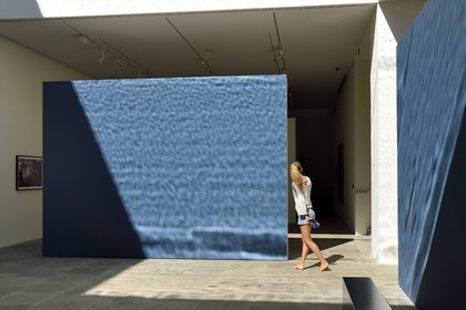 France, Var (83), Iles d'Hyères, parc national de Port Cros, Ile de Porquerolles, la Fondation Carmignac, jeux de transparence d'eau et d'ombres