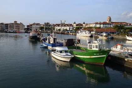 France, Pyrenees Atlantiques, Basque Country, Saint Jean de Luz, the fishing port and the House of the Infante left in the background