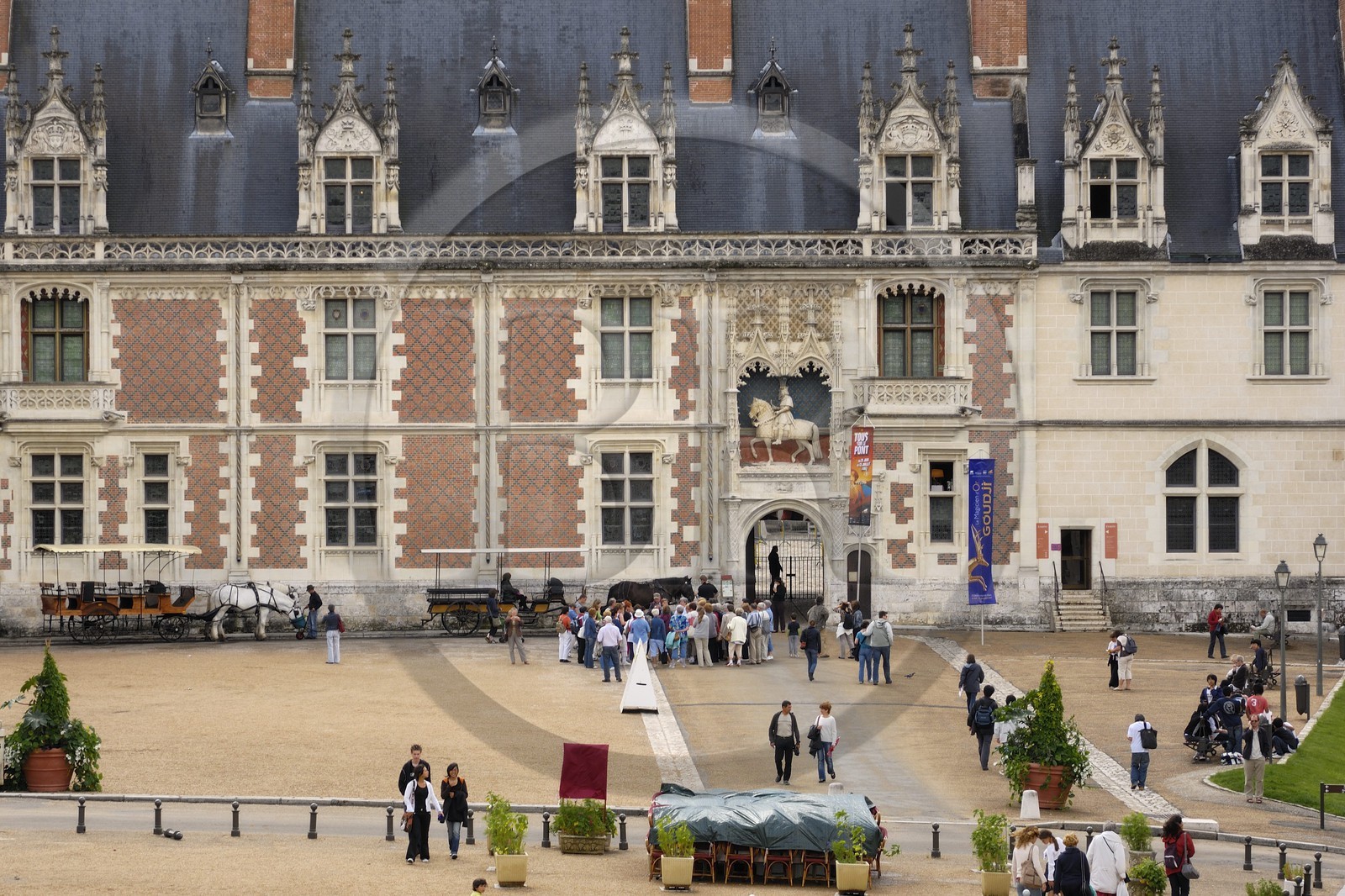 France, Loir et Cher, Loire Valley listed as World Heritage by UNESCO, Chateau de Blois, façade of the Louis XII wing