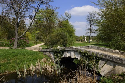 France, Yvelines, Chateau de Versailles, listed as World Heritage by UNESCO, Domaine de Marie Antoinette, bridge leading to the Hameau de la Reine (the Queen's Hamlet)
