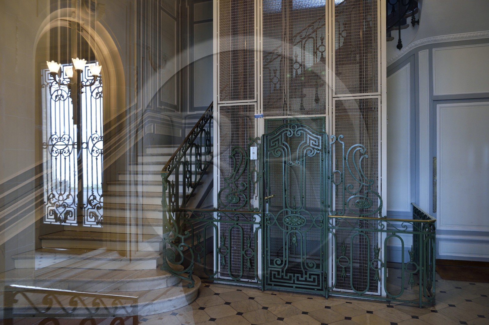 France, Seine-Maritime (76), Sainte-Adresse voisinne du Havre, Immeuble Dufayel où le gouvernement belge s'installa d'octobre 1914 à novembre 1918, Sainte-Adresse fut capitale administrative de la Belgique occupée pendant la Première Guerre mondiale