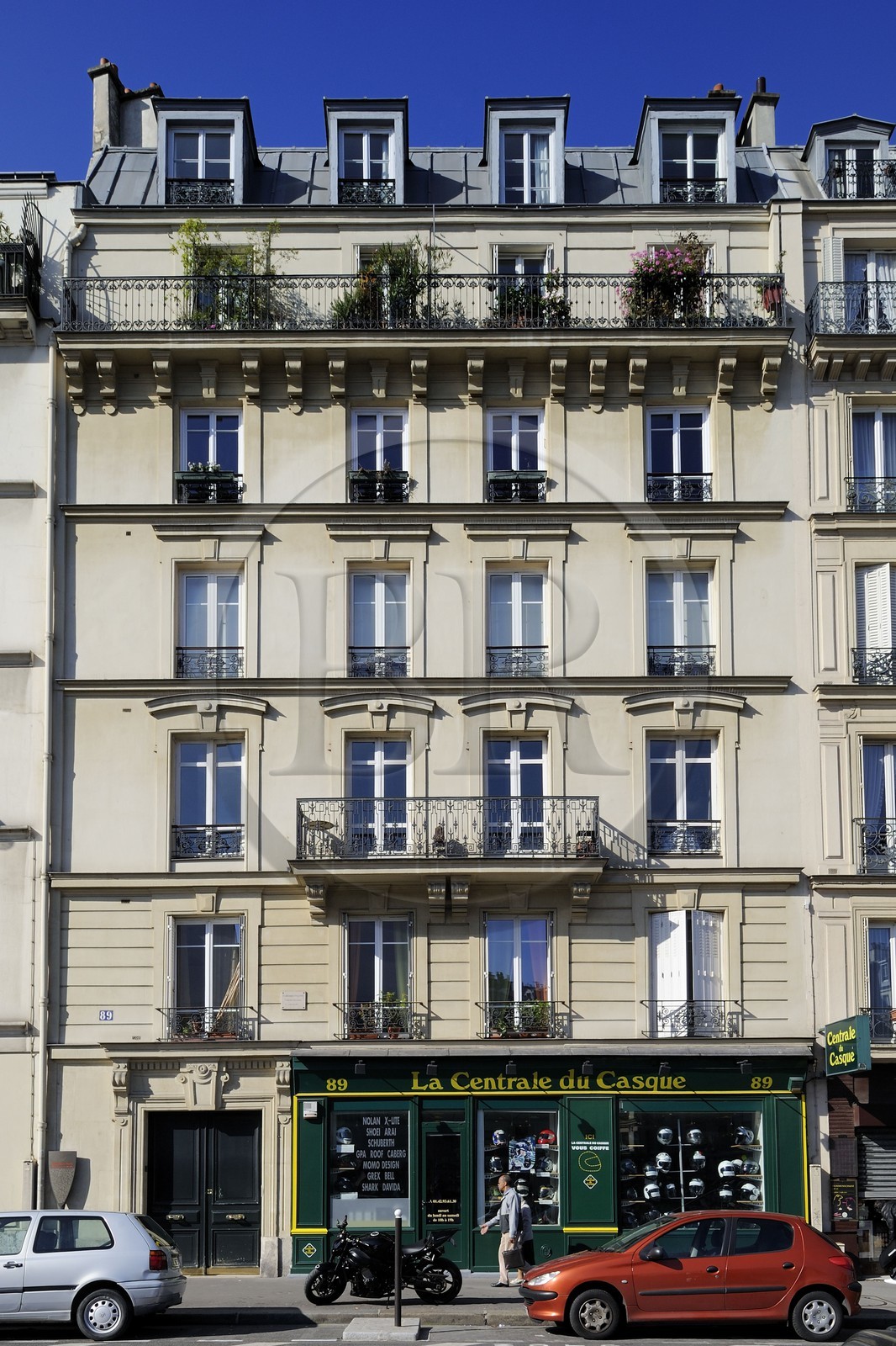 France, Paris (75), immeuble haussmannien de troisieme classe au n° 89 rue de Rome
