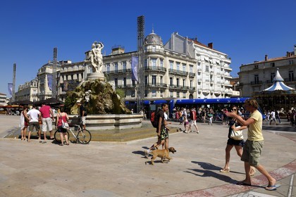 France, Hérault (34), Montpellier, Place de la Comédie, fontaine des Trois Grâces