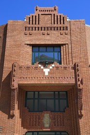 France, Alpes-Maritimes (06), Nice, la poste Thiers de style Art Déco construite en 1931 par l'architecte Guillaume Tronchet, seul immeuble en brique de la ville